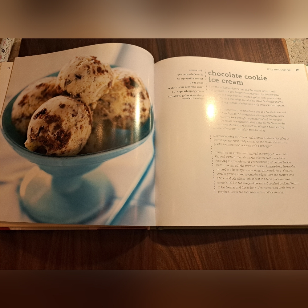 Ice Cream Recipe Book - Picture 3 of 5